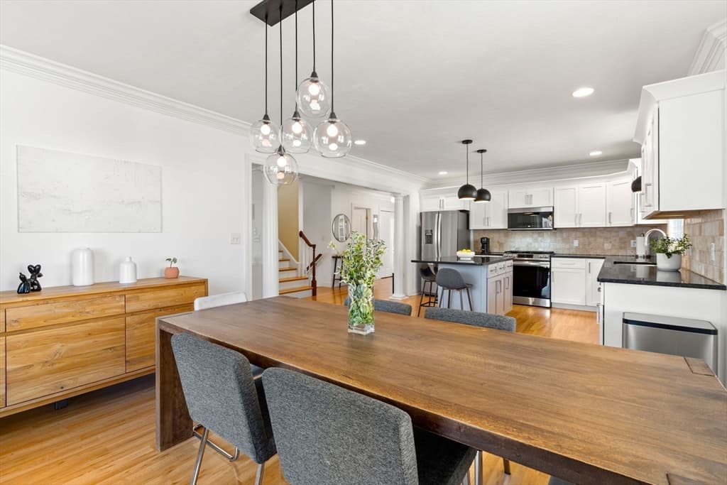 27 Hillock St, Boston MA 02131 photo 10