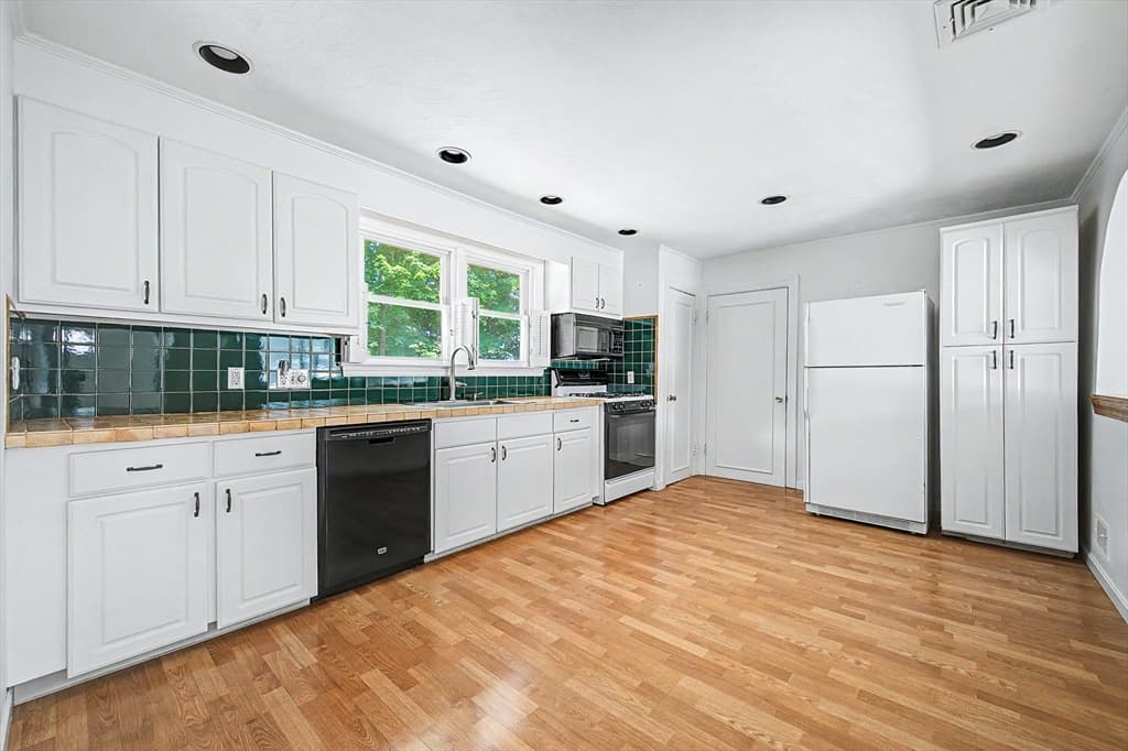57 Gleason St., Framingham MA 01701 photo 9