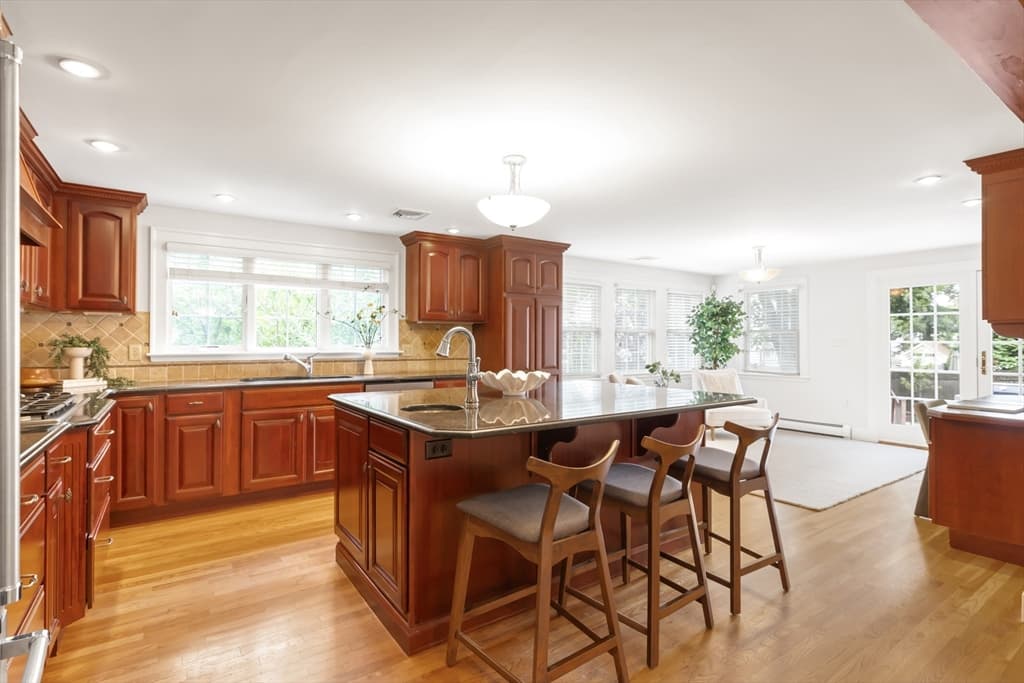 57 Douglas Rd, Needham MA 02492 photo 7