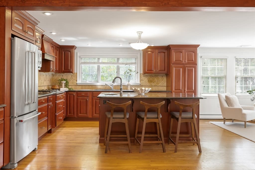 57 Douglas Rd, Needham MA 02492 photo 5