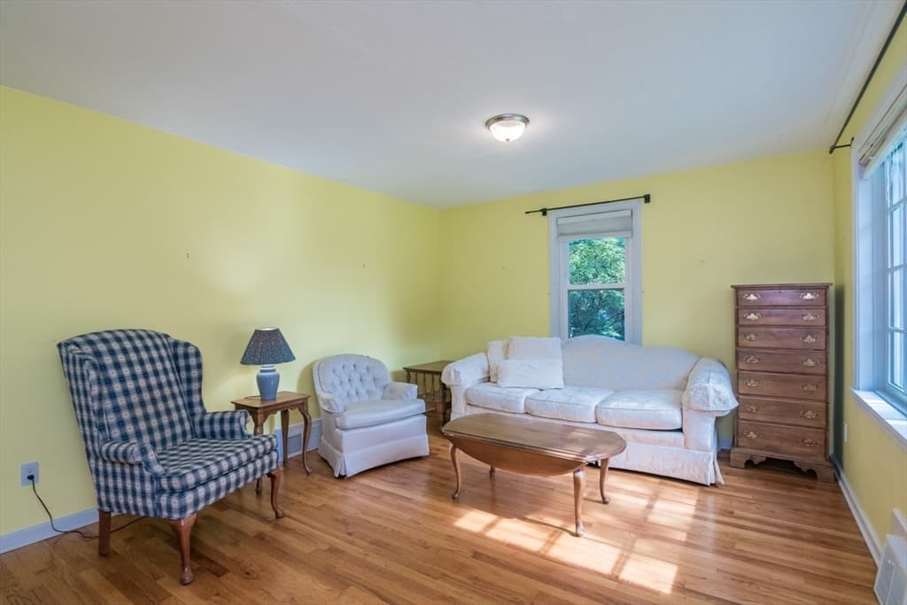 202 Jackson St, Northampton MA 01060 photo 6