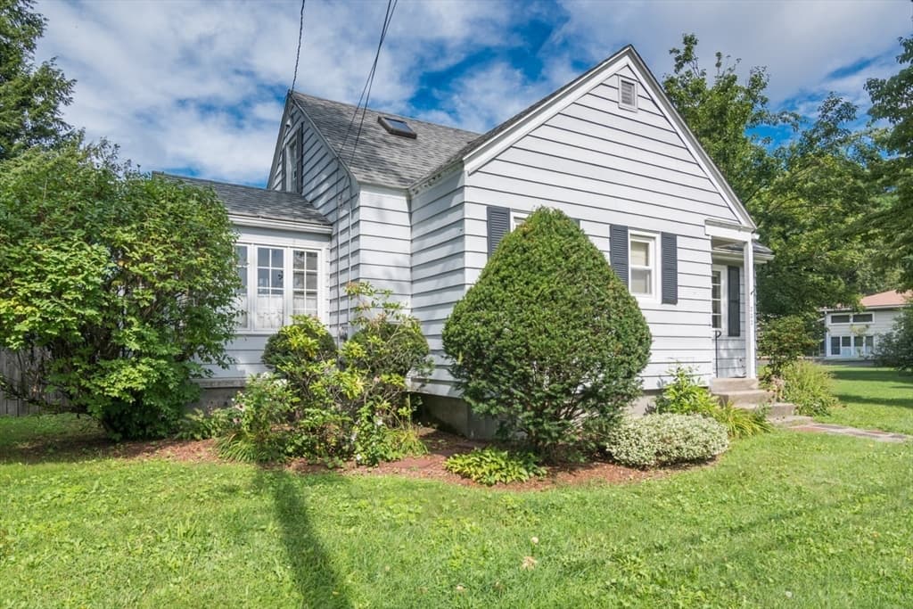 202 Jackson St, Northampton MA 01060 photo 3