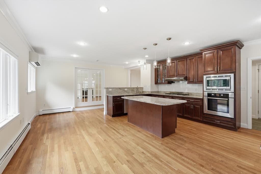 8 Wilson St, Wellesley MA 02482 photo 13