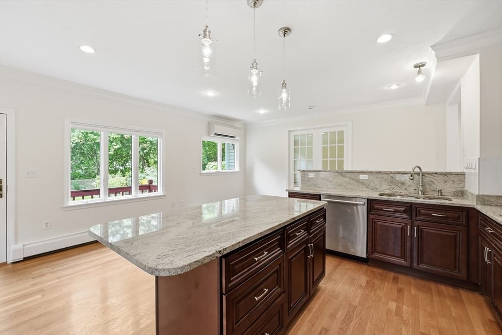8 Wilson St, Wellesley MA 02482 photo 14