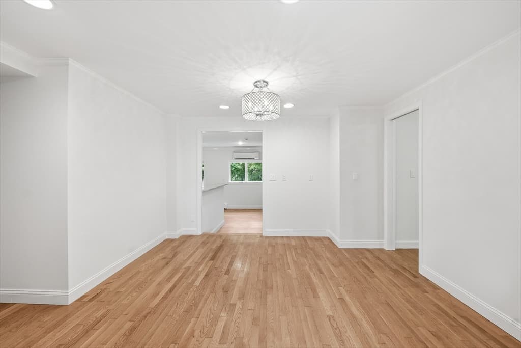 8 Wilson St, Wellesley MA 02482 photo 18