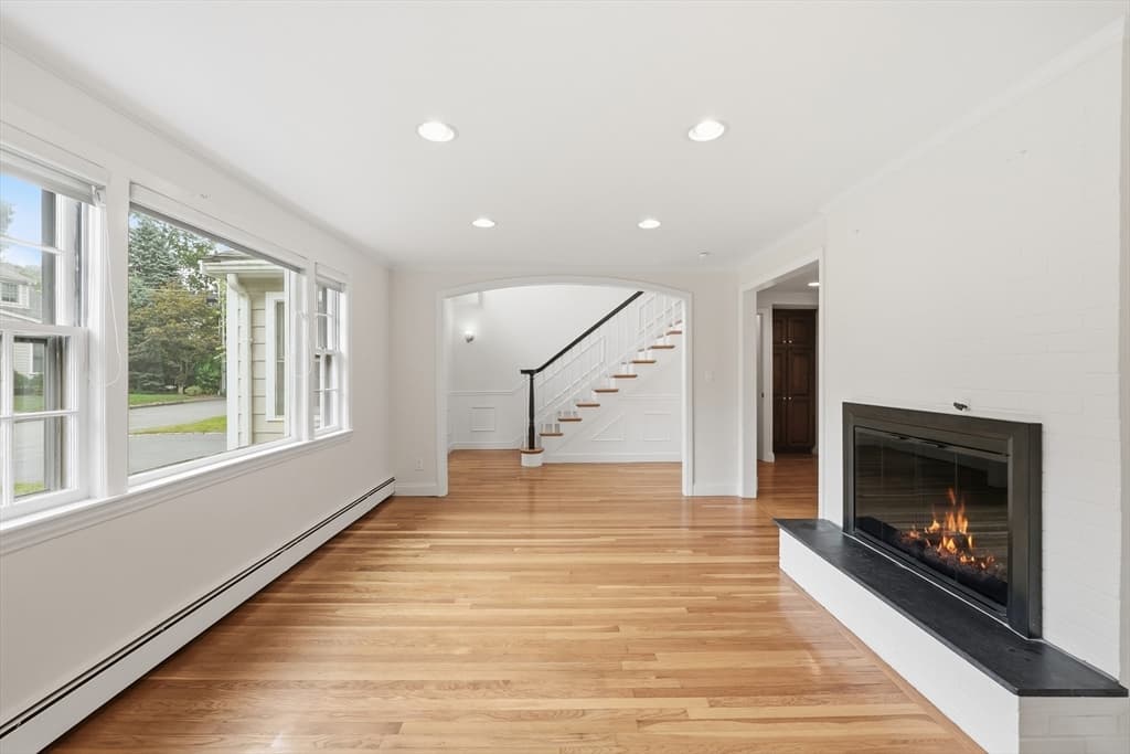 8 Wilson St, Wellesley MA 02482 photo 15