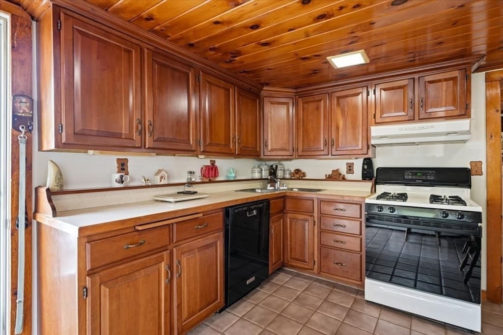 16 Park St, Marshfield MA 02050 photo 3