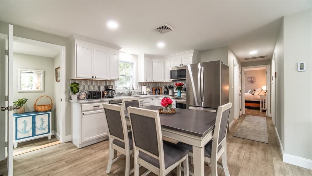 945 Santuit Newtown Rd, Barnstable MA 02648 photo 6
