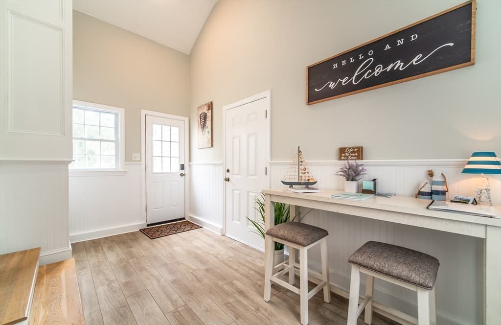 945 Santuit Newtown Rd, Barnstable MA 02648 photo 3