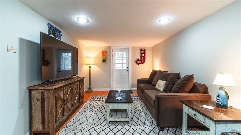 945 Santuit Newtown Rd, Barnstable MA 02648 photo 24