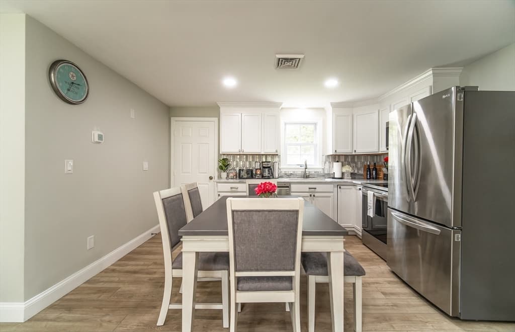945 Santuit Newtown Rd, Barnstable MA 02648 photo 8