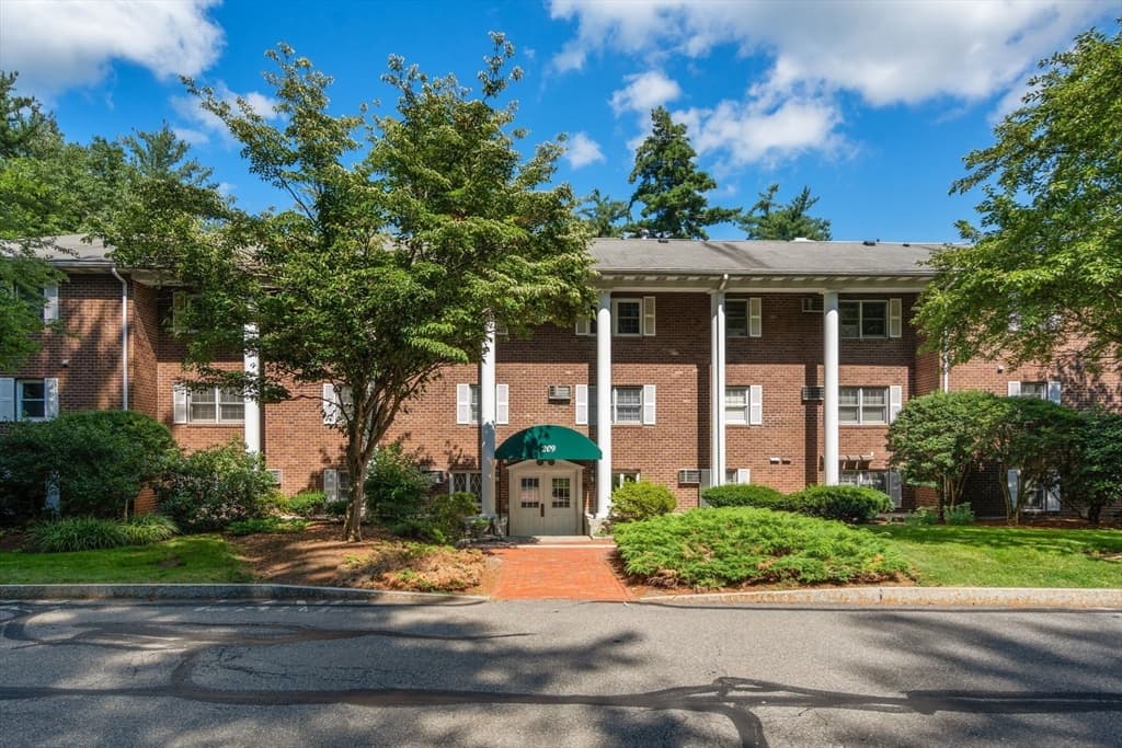 209 Great Rd # C2, Acton MA 01720