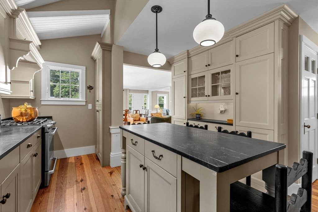 141 Bank St, Harwich MA 02646 photo 11