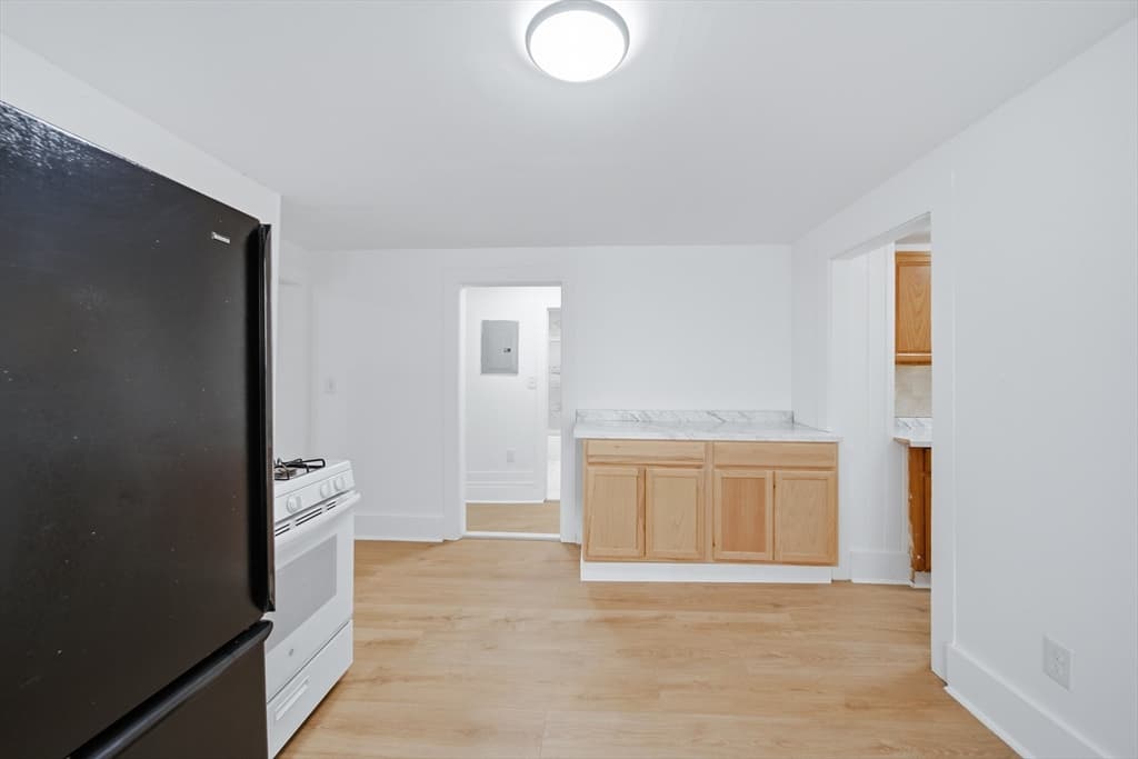 127-129 Cedar St, Haverhill MA 01830 photo 12