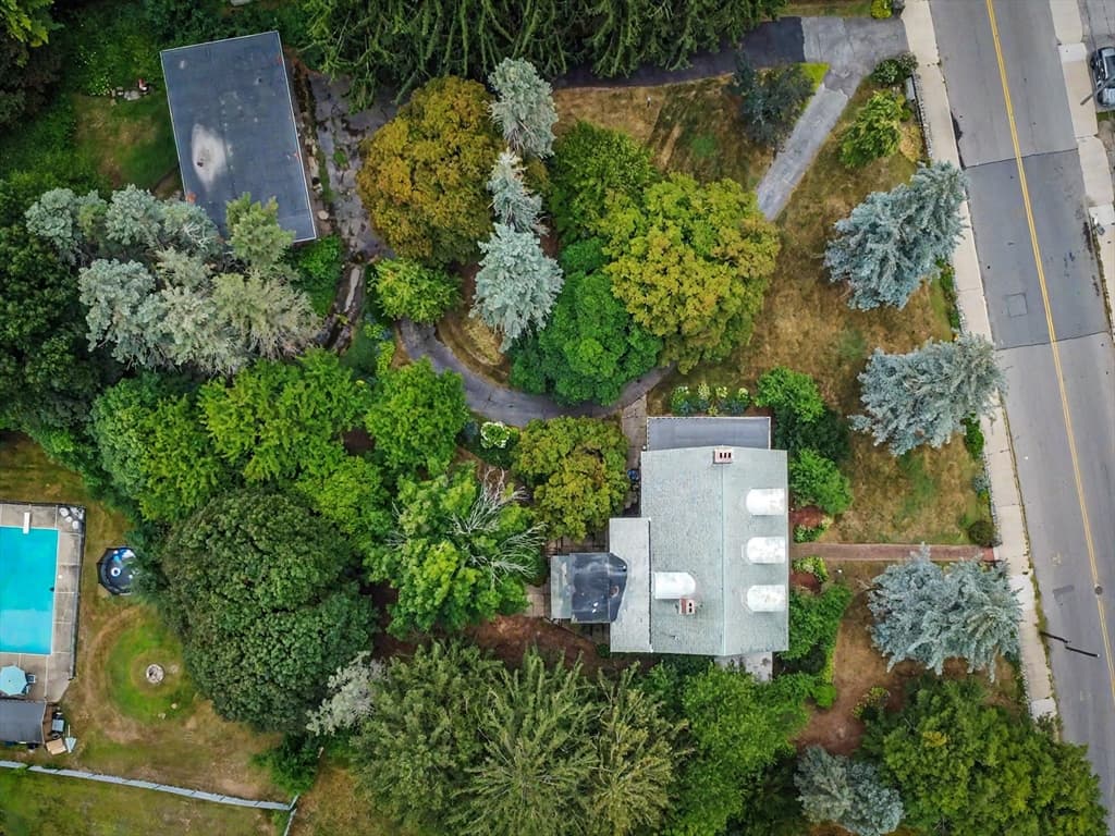 165 Berkeley St, Methuen MA 01844 photo 3