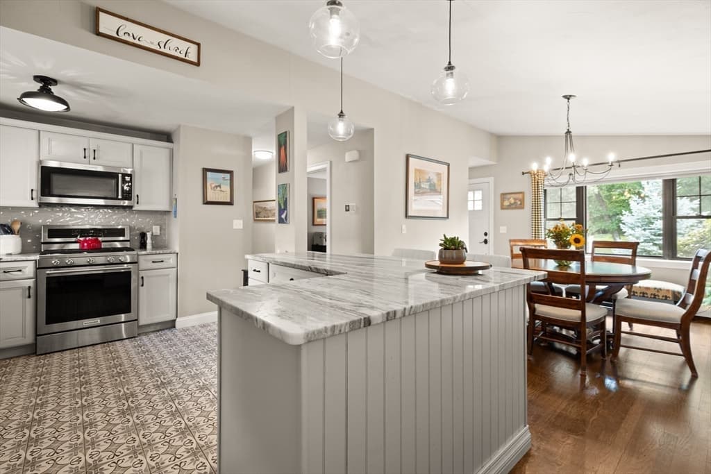 30 Jordan, Chelmsford MA 01863 photo 6