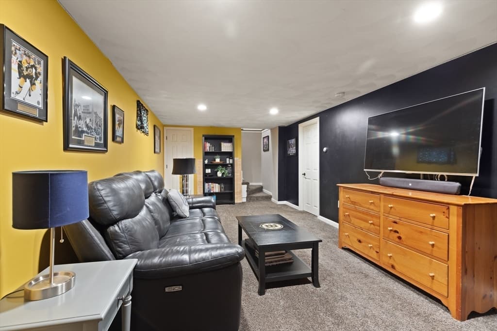 30 Jordan, Chelmsford MA 01863 photo 25