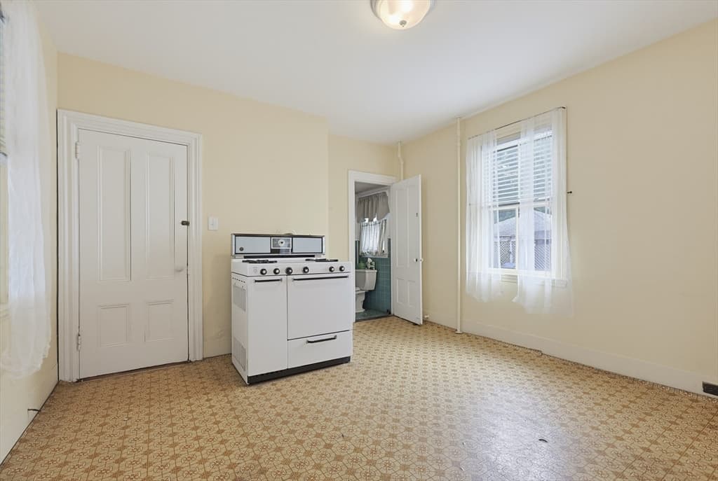 34 Liberty Street, Everett MA 02149 photo 10