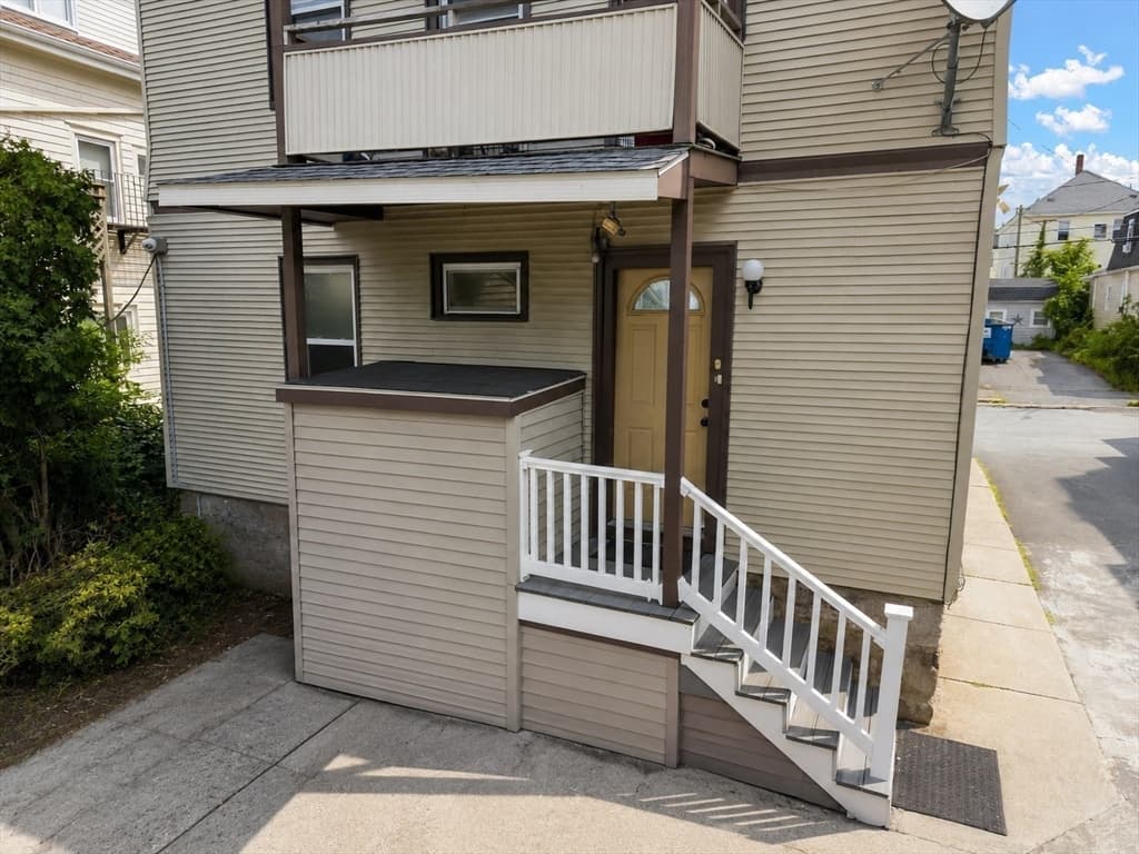 21 Salisbury St, New Bedford MA 02744 photo 25