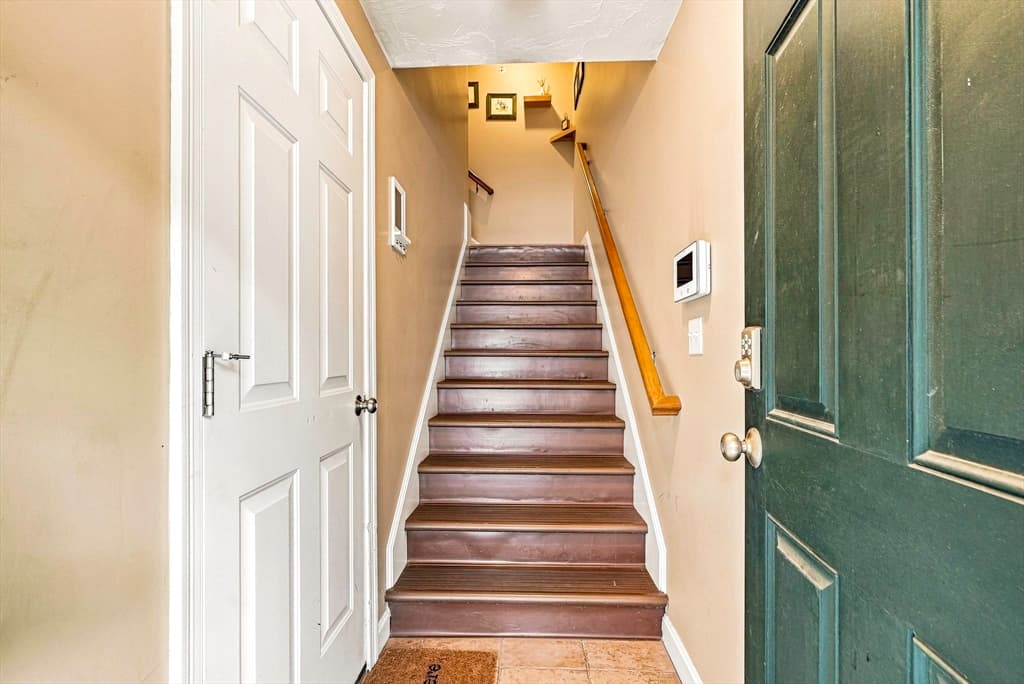 1284 County Street # 1, Attleboro MA 02703 photo 6