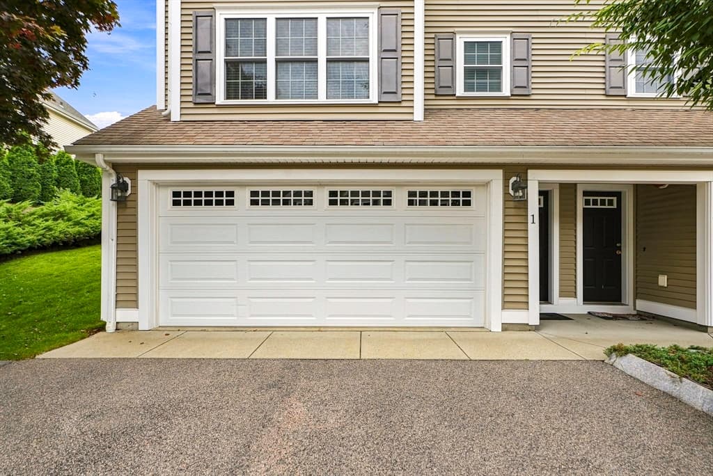 1284 County Street # 1, Attleboro MA 02703 photo 4