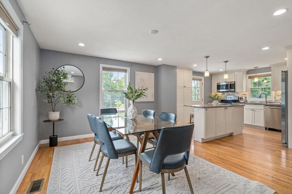 6 Tyler St, Boston MA 02136 photo 8