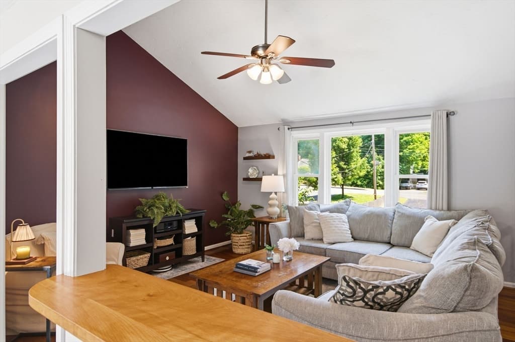 668 Summer St, Rockland MA 02370 photo 6