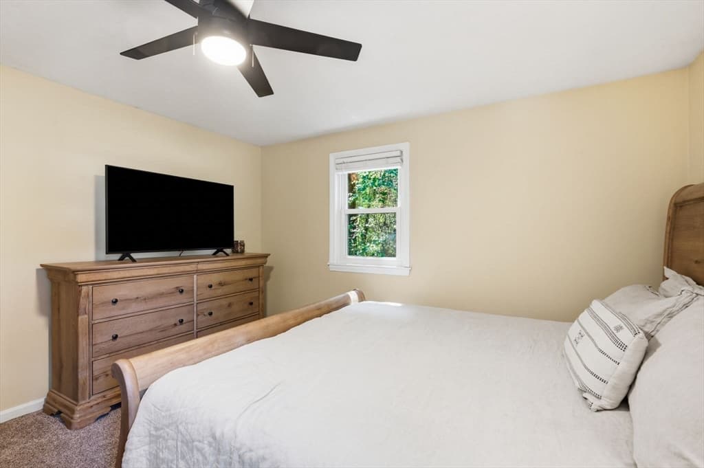 668 Summer St, Rockland MA 02370 photo 14