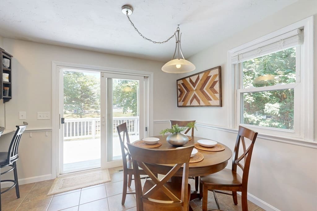 668 Summer St, Rockland MA 02370 photo 11