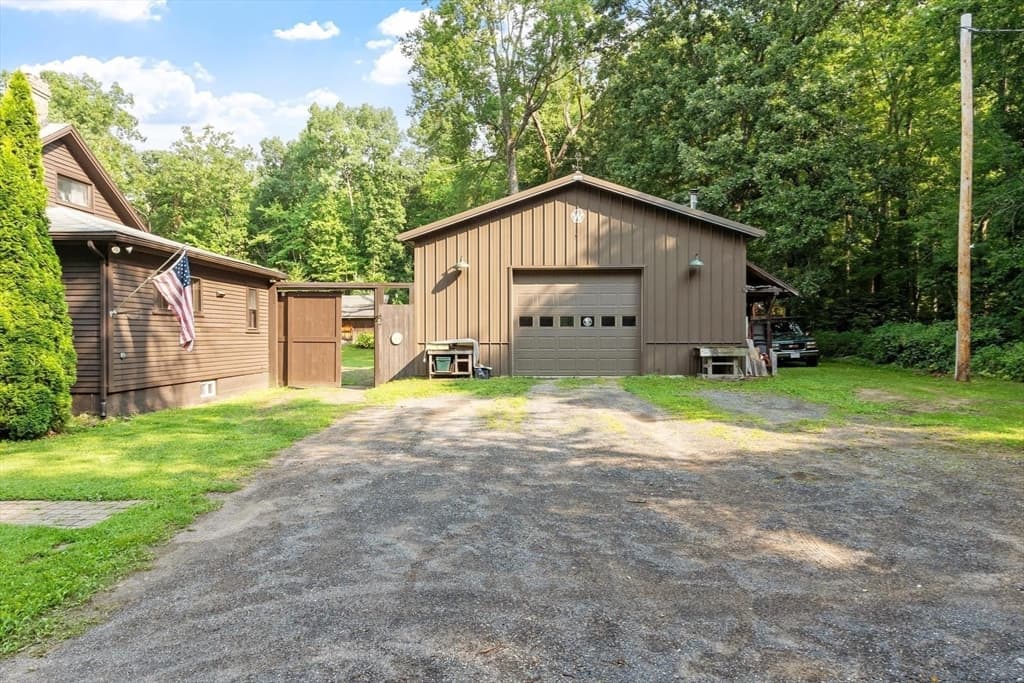 366 Allen Rd, Belchertown MA 01007 photo 2