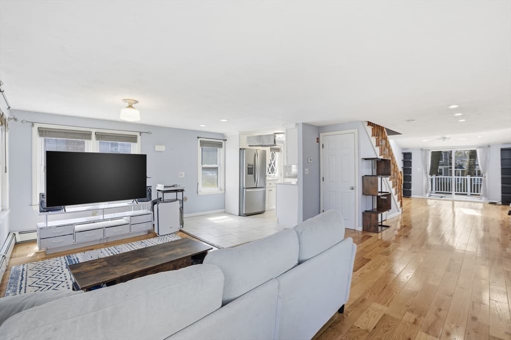 107 Pond St, Rockland MA 02370 photo 6