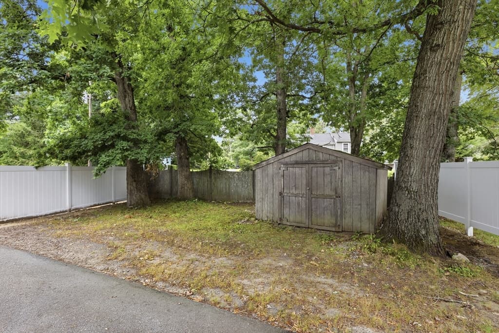 107 Pond St, Rockland MA 02370 photo 42