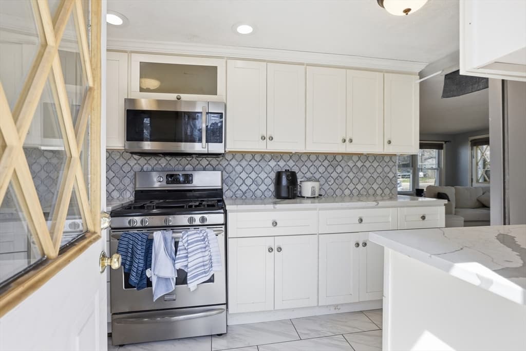 107 Pond St, Rockland MA 02370 photo 17