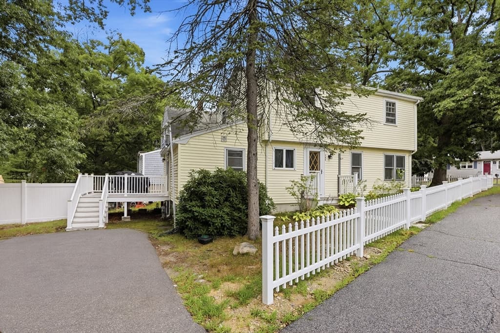 107 Pond St, Rockland MA 02370 photo 35