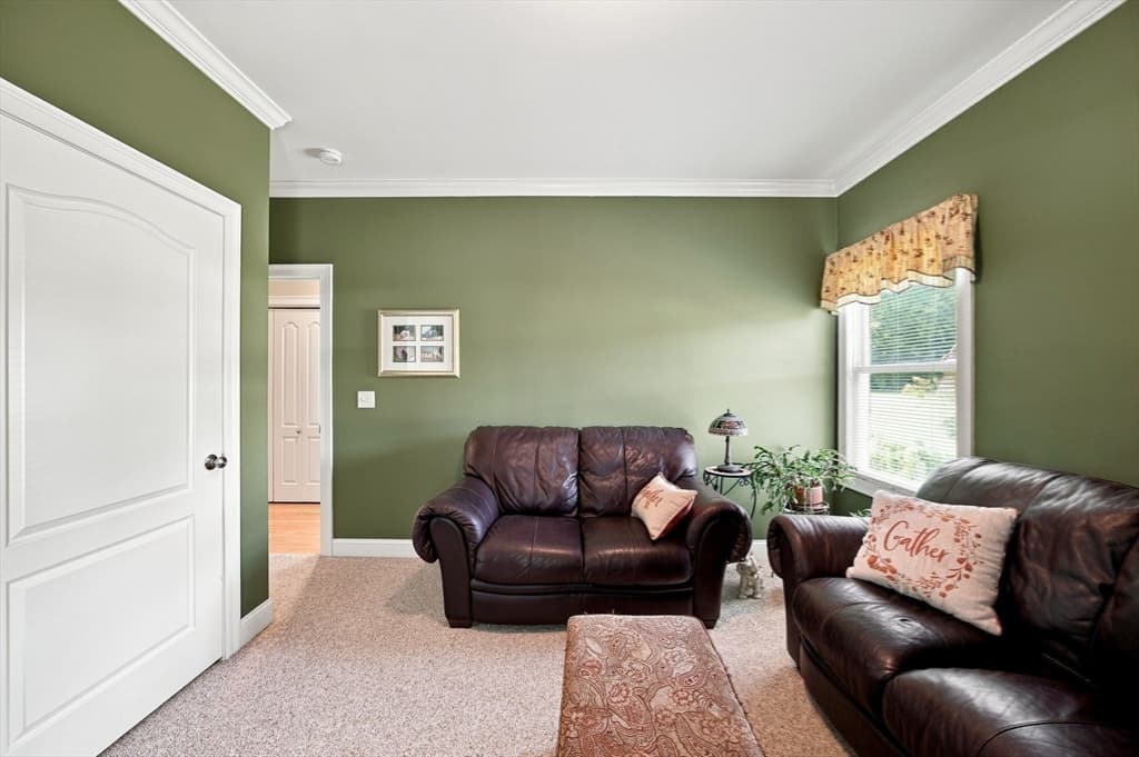 135 Lancaster Dr, Agawam MA 01001 photo 19