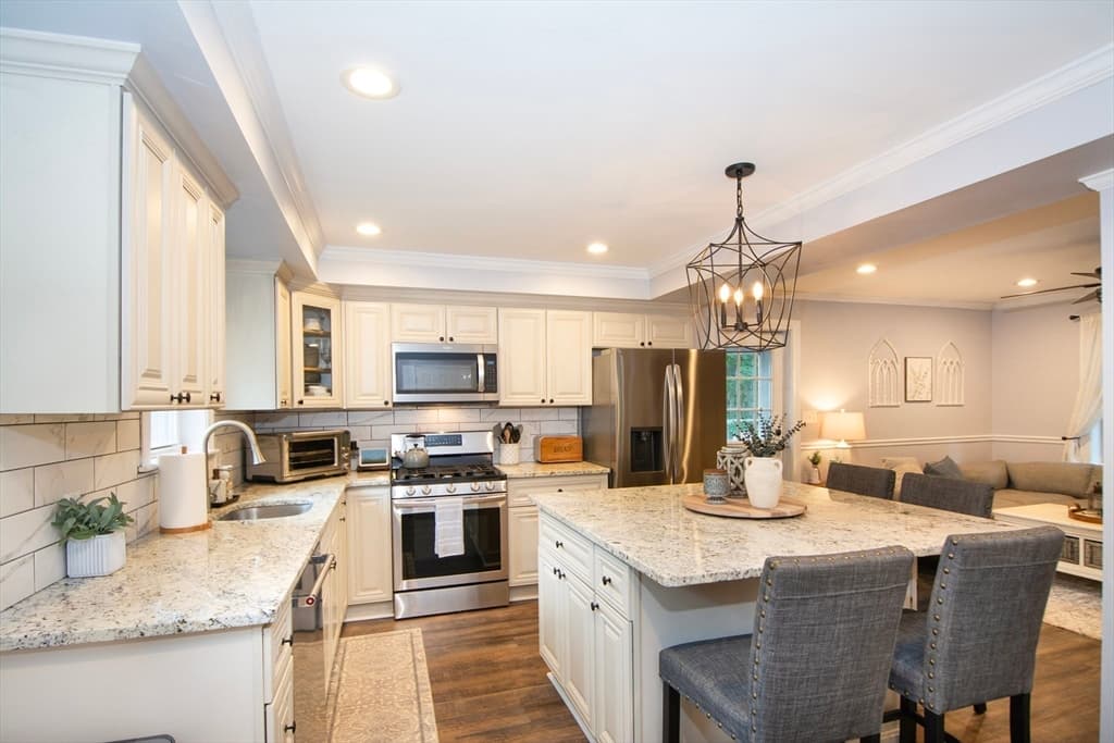218 Westminster Rd, Weymouth MA 02189 photo 8