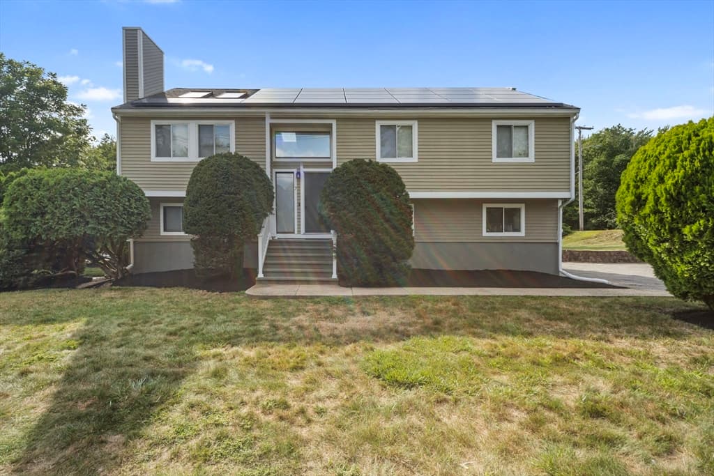 7 Cedar St, Ashland MA 01721