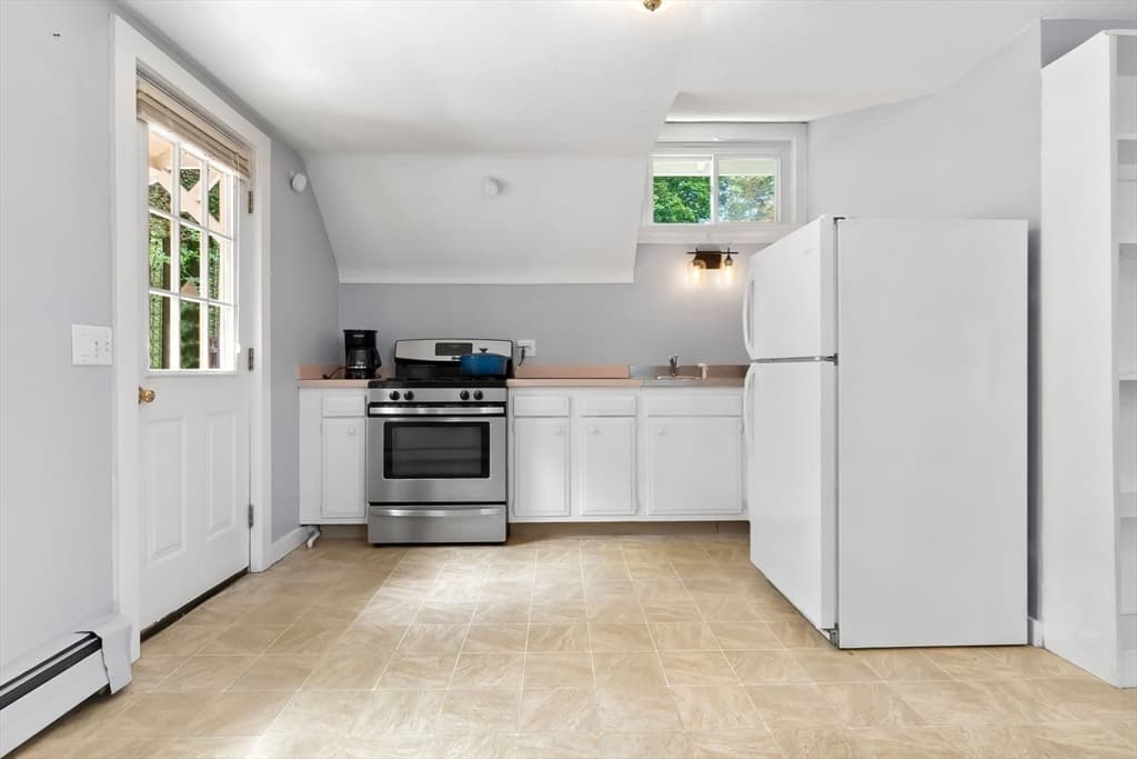 6 Pew Ave, Gloucester MA 01930 photo 36
