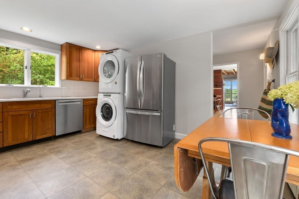 6 Pew Ave, Gloucester MA 01930 photo 19