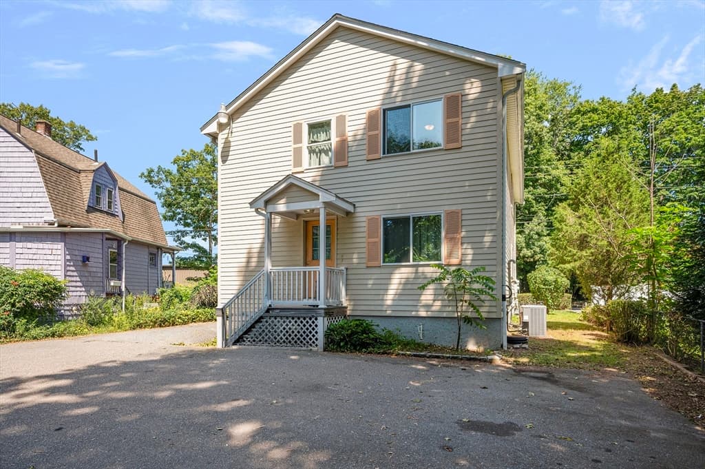 127 Maple St, Attleboro MA 02703 photo 29