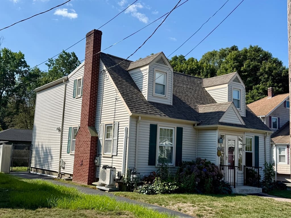 16 Pauline St, New Bedford MA 02740 photo 3