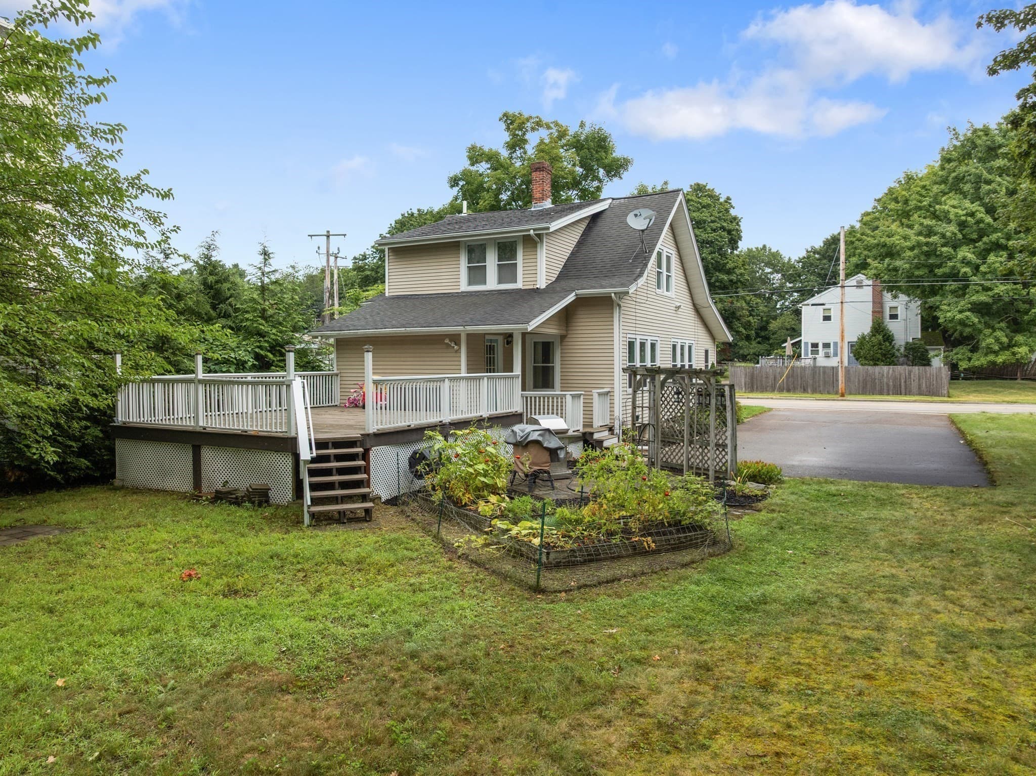 Single Family Residence at 396 Central St, Mansfield MA 02048, Mansfield, photo 23 of 31