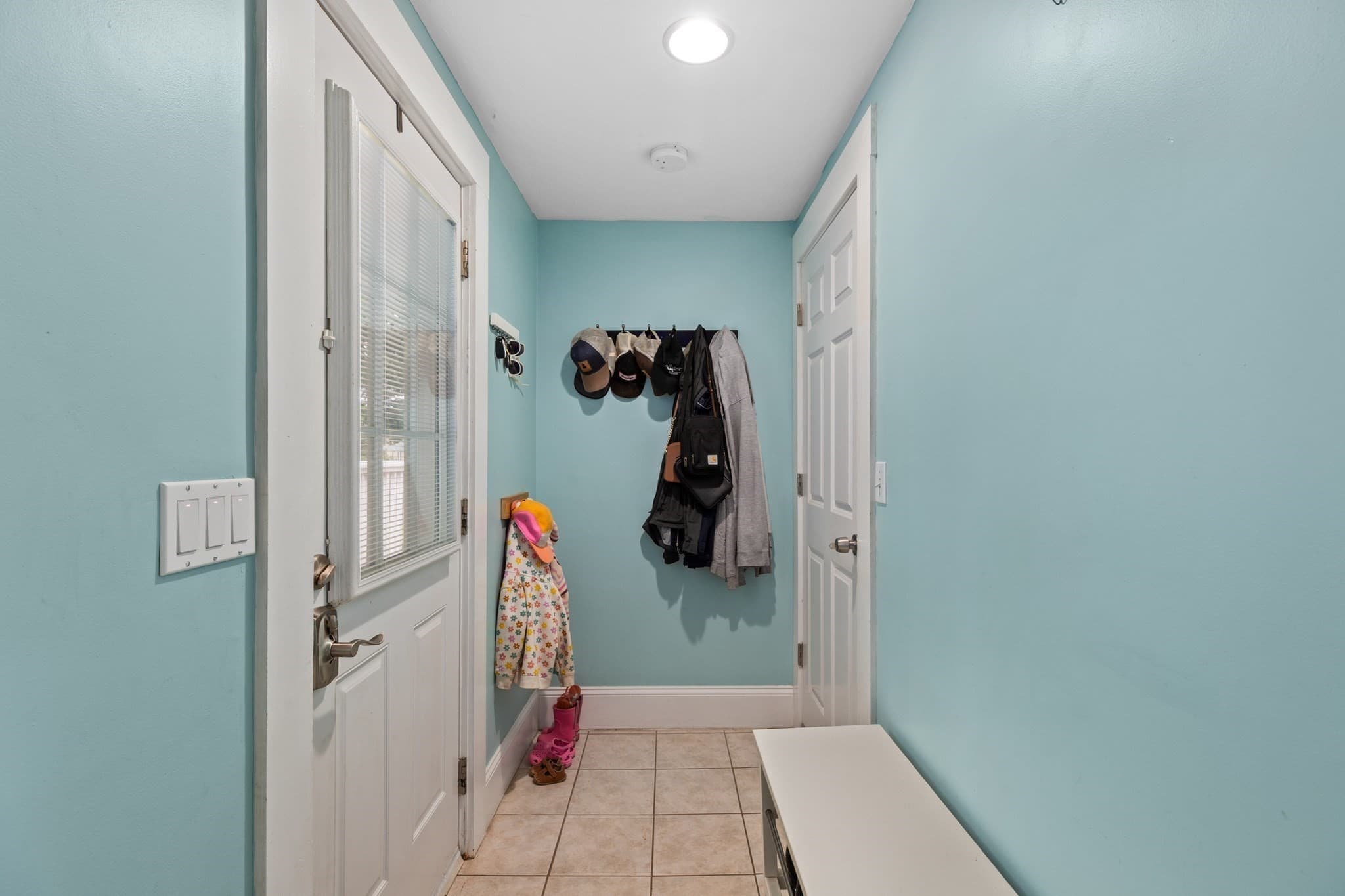 Single Family Residence at 396 Central St, Mansfield MA 02048, Mansfield, photo 11 of 31