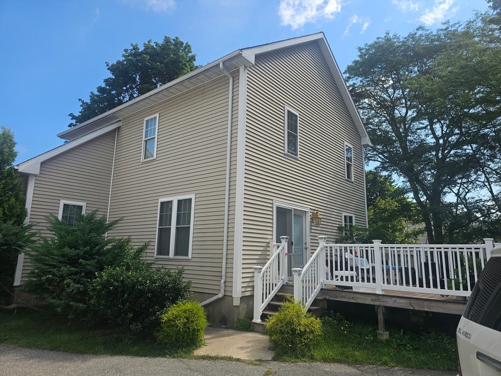 39 Bond Street, Fall River MA 02720 photo 5