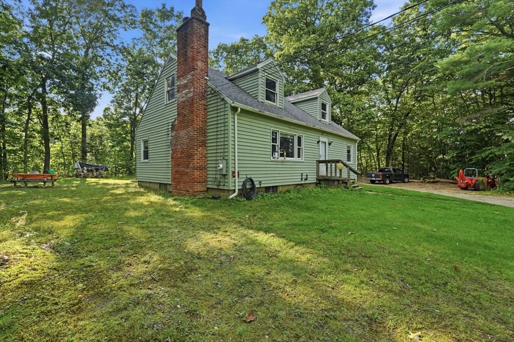 483 Federal St, Montague MA 01351 photo 5