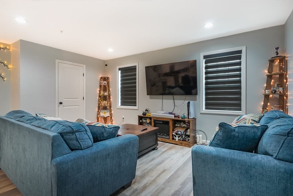550 Spring St # 1, Fall River MA 02721 photo 5