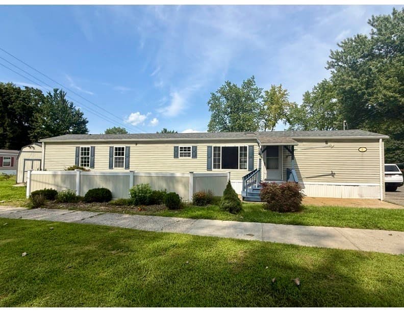 11 Quaboag Valley, Palmer MA 01069 photo 27