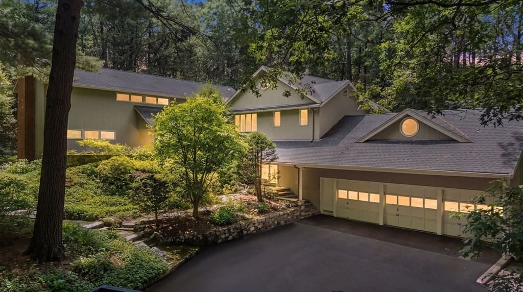 26 Cart Path Road, Weston MA 02493