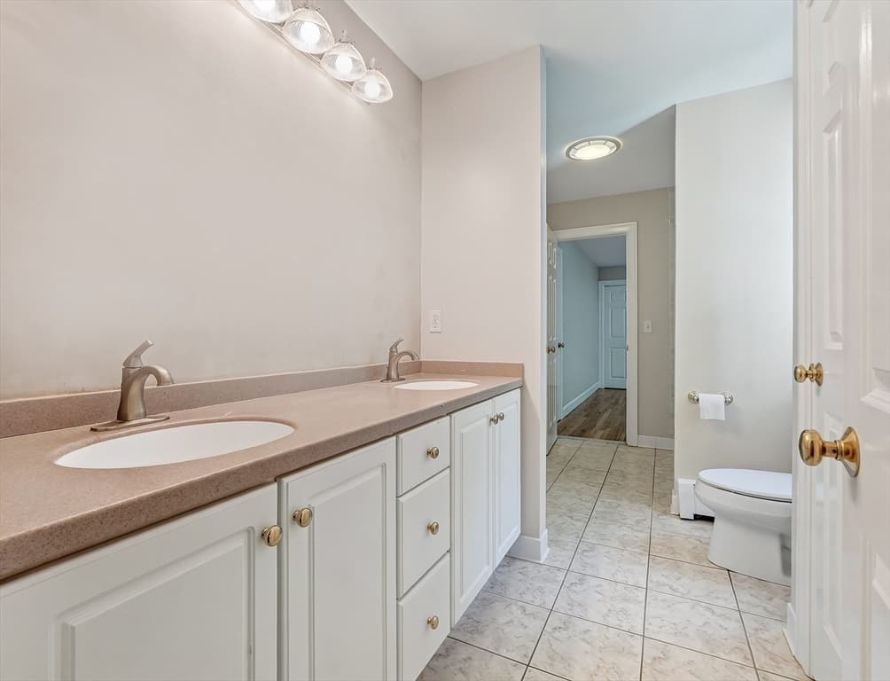 26 Sweeney Ridge Rd, Bedford MA 01730 photo 19
