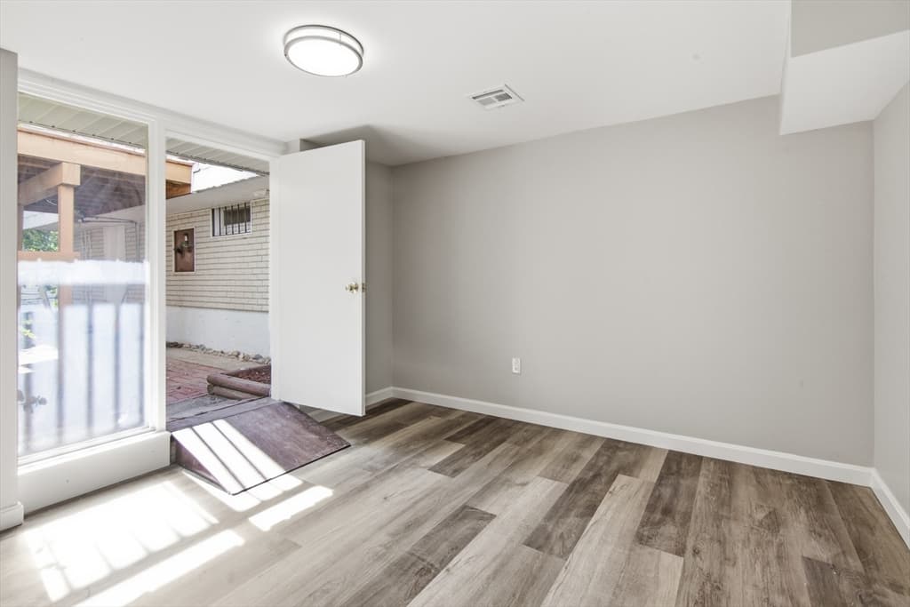 1 Belnap Rd, Boston MA 02136 photo 26